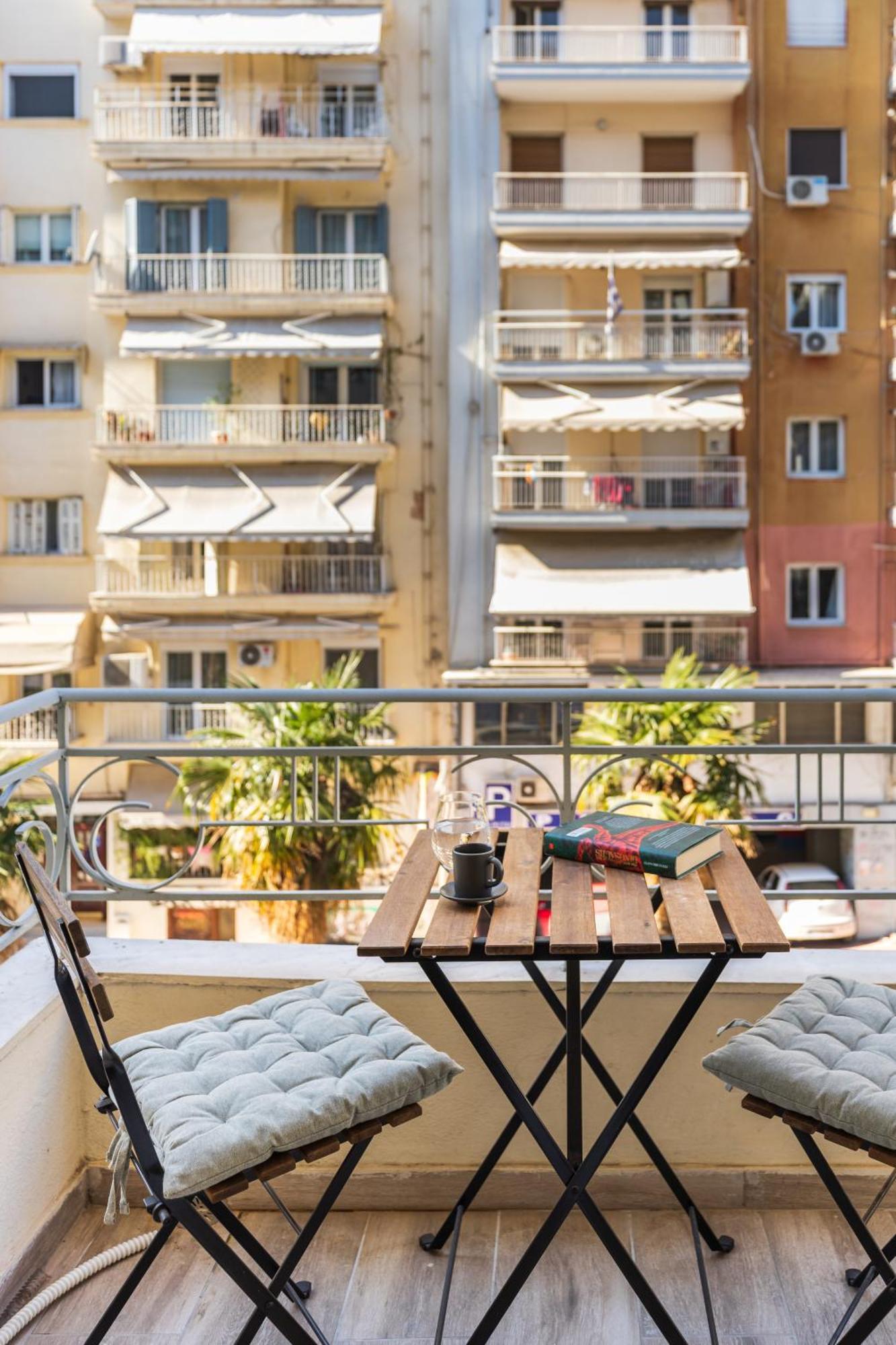Ferienwohnung Tropical & Faces By Nest Thessaloniki Exterior foto